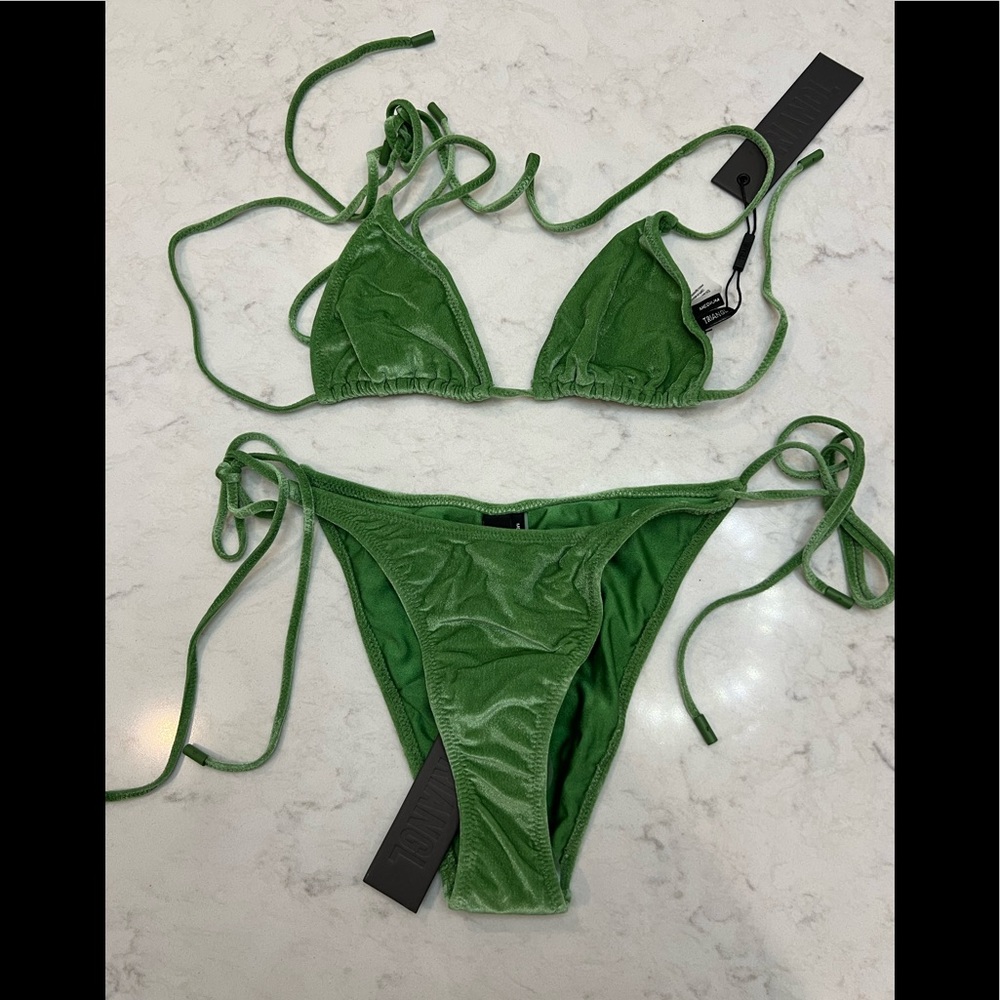 Triangl string bikini green velvet NWT medium
